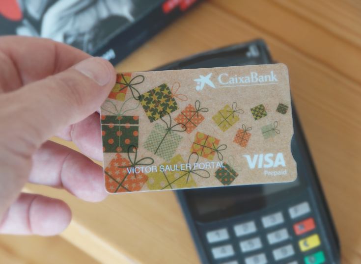 España: CaixaBank lanza tarjetas biodegradables